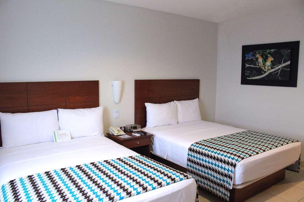 Wyndham Costa Del Sol Pucallpa Quarto foto A room at the hotel
