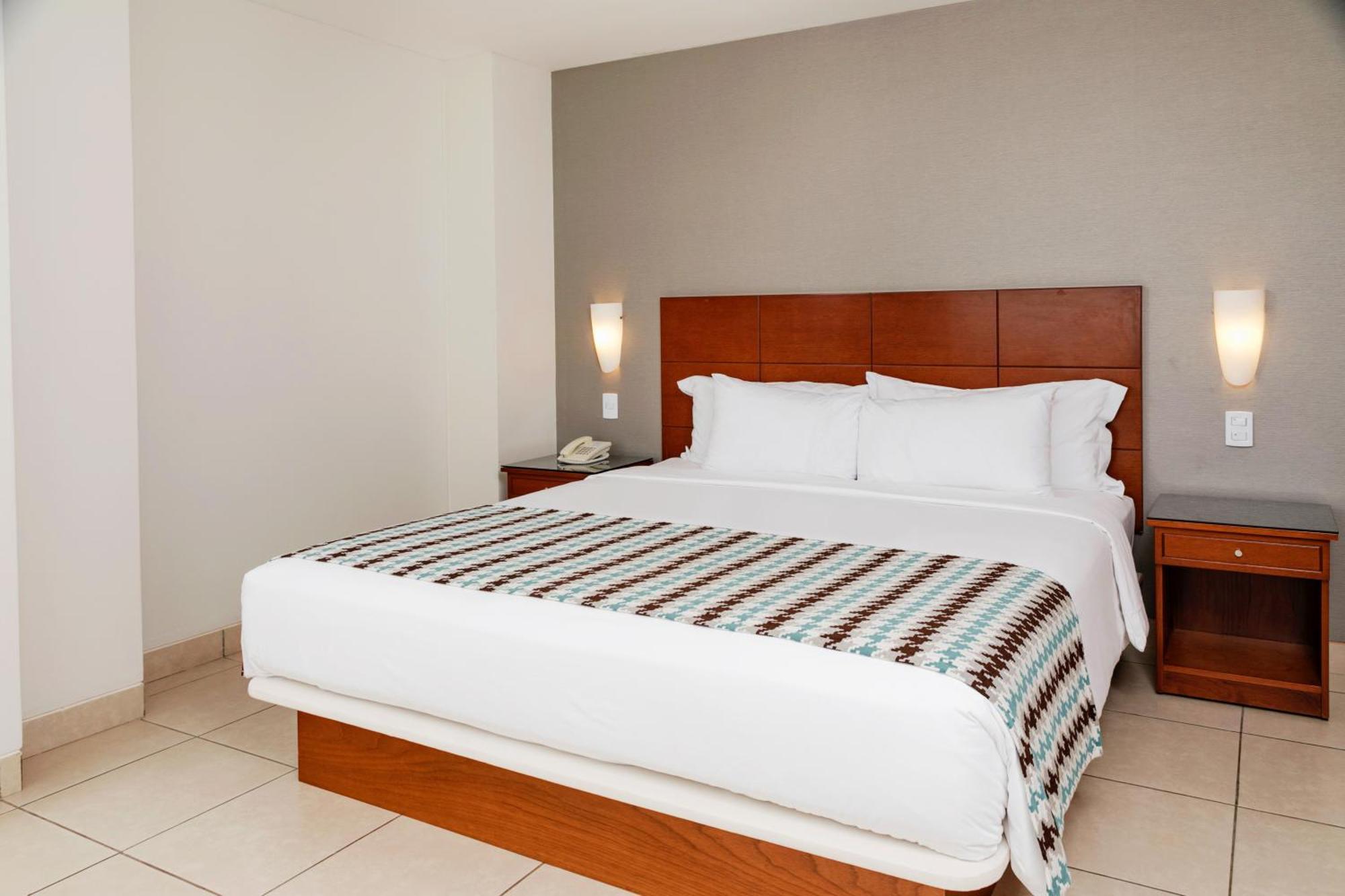 Wyndham Costa Del Sol Pucallpa Exterior foto